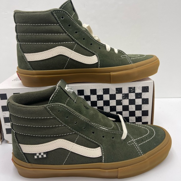 Vans • Men’s High-Top Sneakers Skate Sk8-HiGrape Leaf/GumVN0A2Z333PY